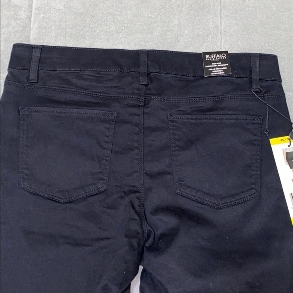 NWT BUFALO David Bitton black Bermuda size 6